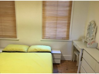 Stratford  double room available