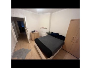 Rooms to rent for escorts in NW4!
