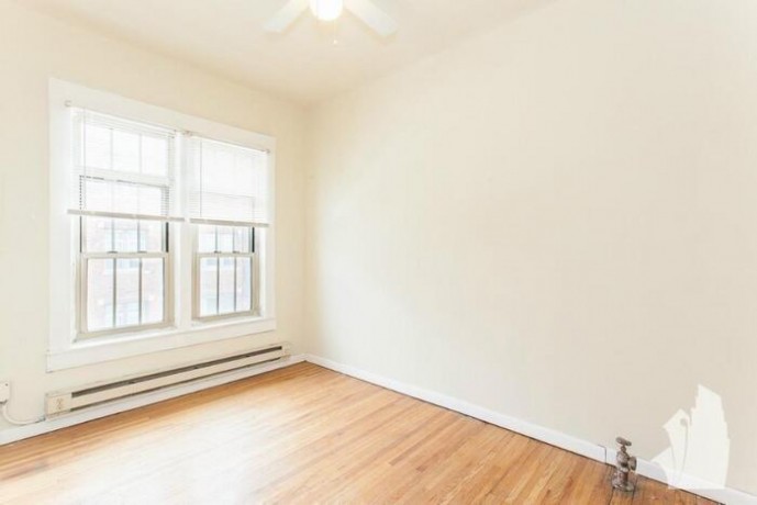 great-1-bedroom-in-east-lakeview-unbeatable-location-big-0
